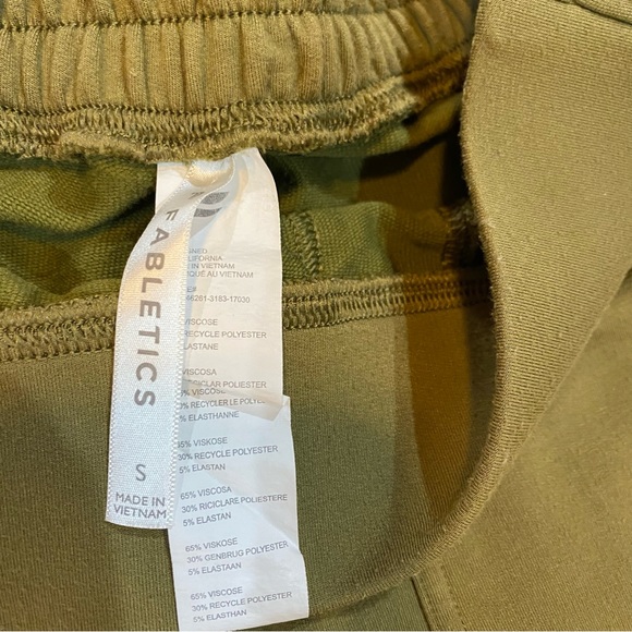 Fabletics slim joggers - Picture 3 of 10